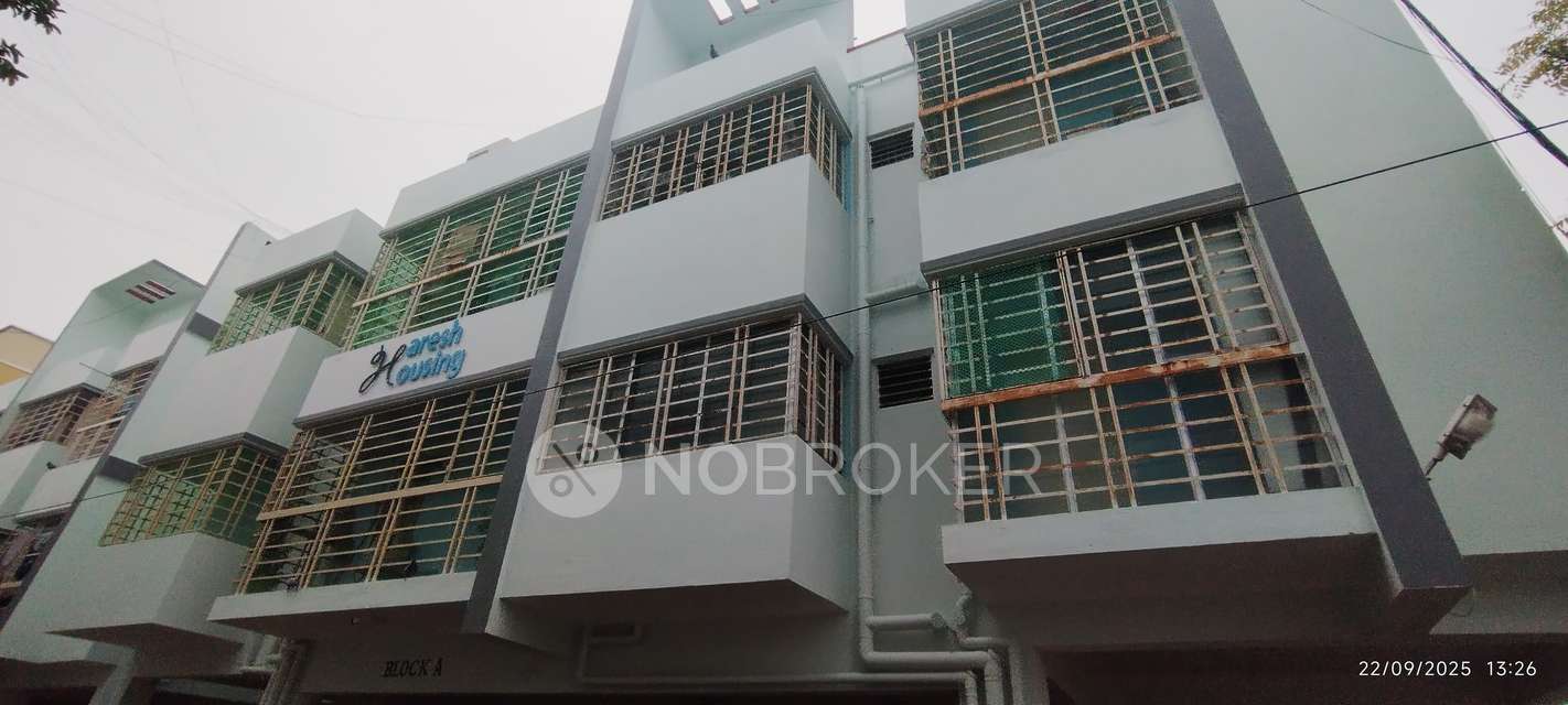 2 BHK Flat In Haresh Housing Saffron For Sale  In Old Perungaluthur