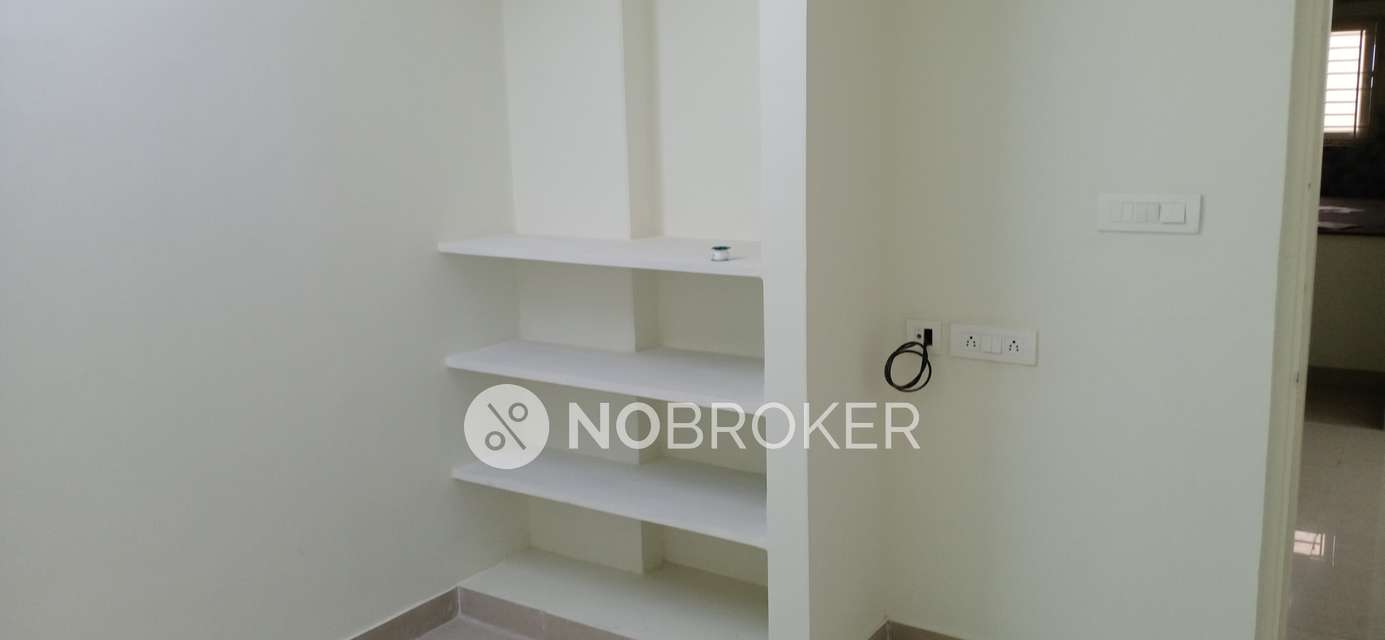 2 BHK Flat In Amarprakash Temple Wave For Sale  In Kundrathur