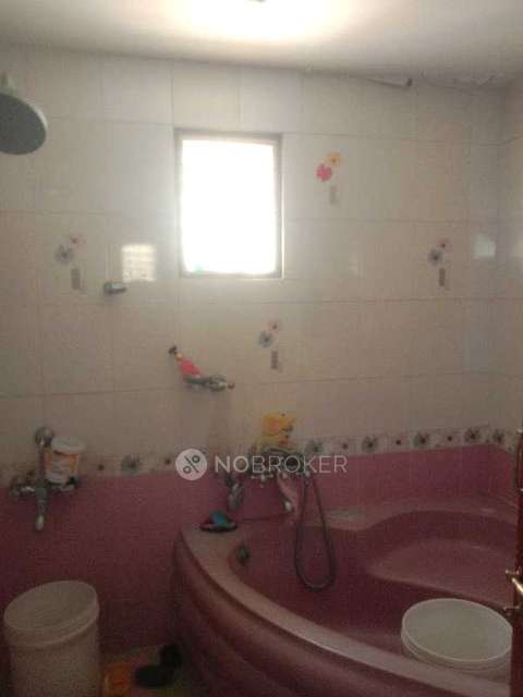 4+ BHK Flat For Sale  In Talaghattapura