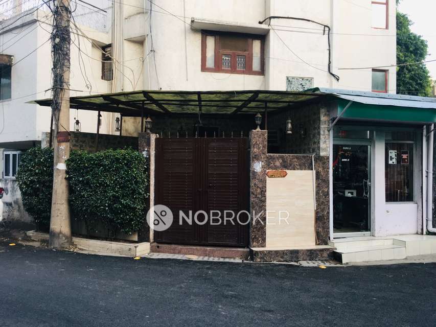 3 BHK Flat For Sale  In Rajouri Garden