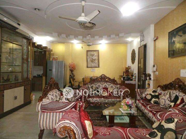 4 BHK Flat For Sale  In Rohini
