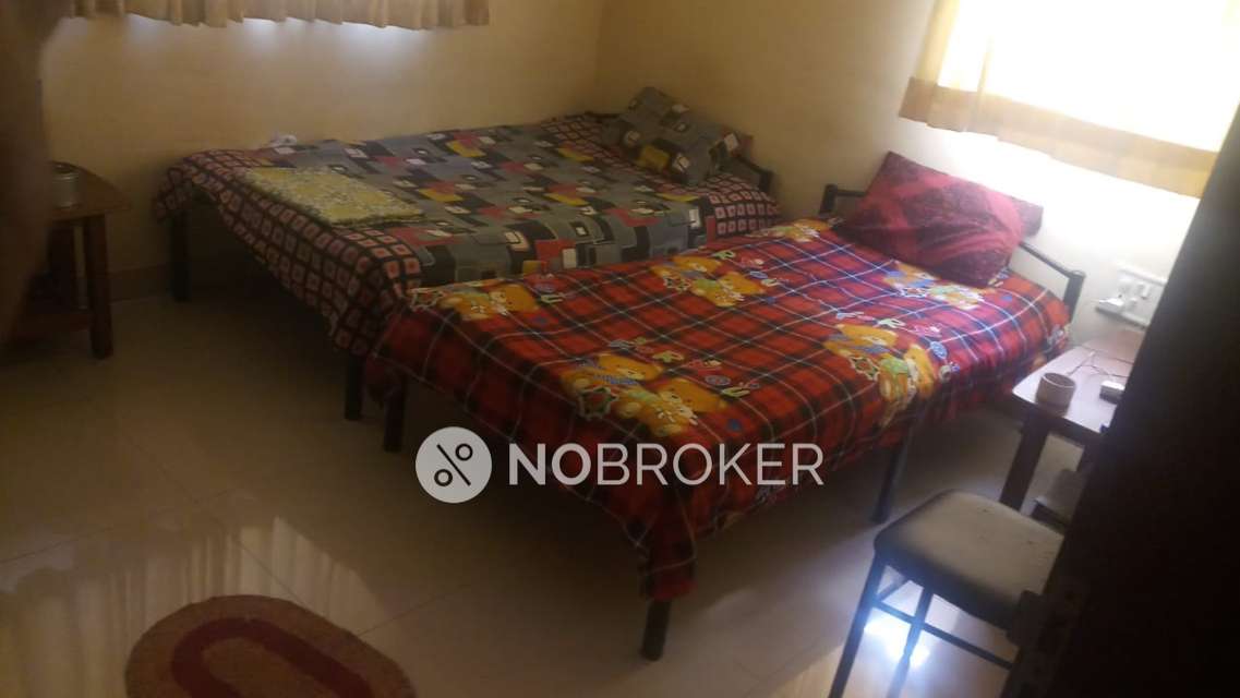Shared Room for Male In 2 BHK  In Magarpatta Trillium In Hadapsar