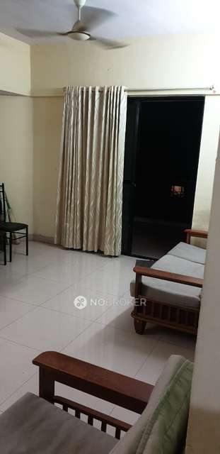 Shared Room for Male In 2 BHK  In Magarpatta Trillium In Hadapsar