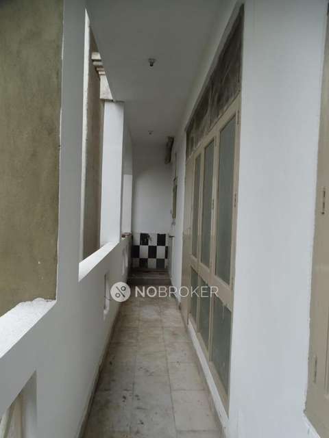 2 BHK Flat In Rajeshwari Gayatri Sadan For Sale  In Kachiguda