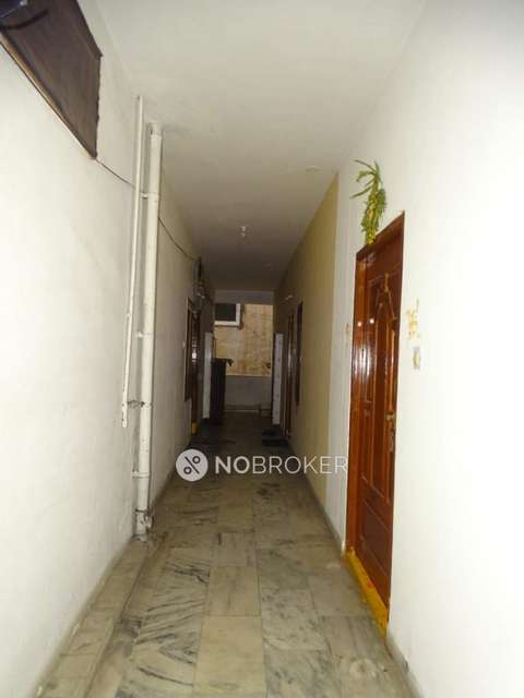 2 BHK Flat In Rajeshwari Gayatri Sadan For Sale  In Kachiguda