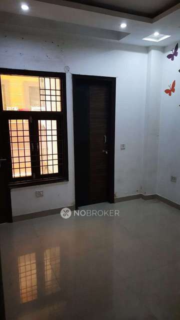 2 BHK Flat In Shubhkamna Apartment For Sale  In  Sahibabad