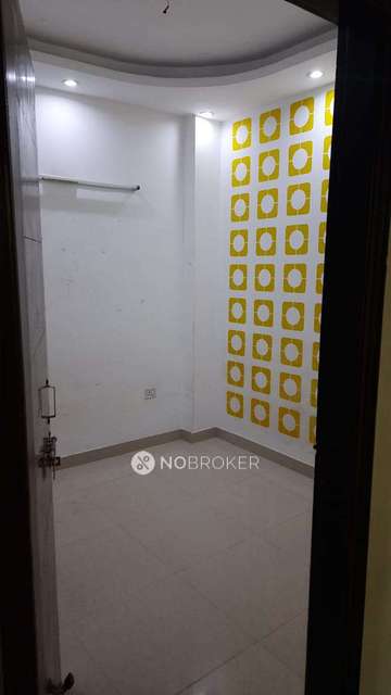 2 BHK Flat In Shubhkamna Apartment For Sale  In  Sahibabad