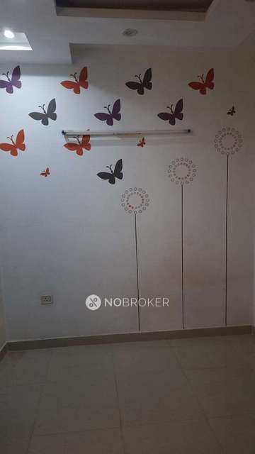 2 BHK Flat In Shubhkamna Apartment For Sale  In  Sahibabad