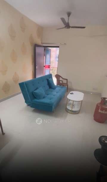 2 BHK Flat In Reputed Metroview Apartment for Rent  In Sector 13, 