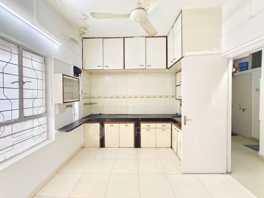 2 BHK Flat In Model Colony for Rent  In Deep Bungalow Chowk