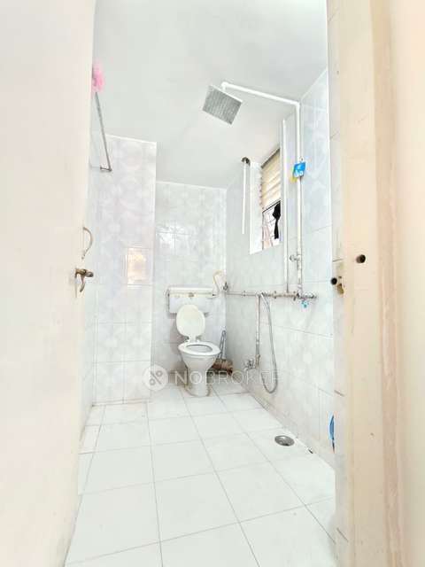 2 BHK Flat In Model Colony for Rent  In Deep Bungalow Chowk