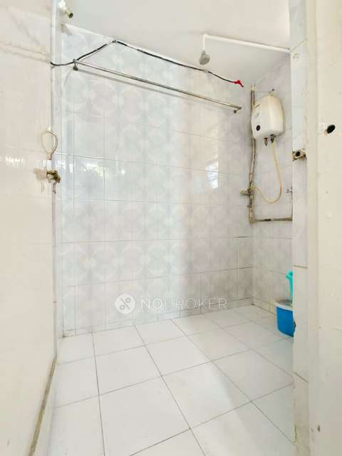 2 BHK Flat In Model Colony for Rent  In Deep Bungalow Chowk