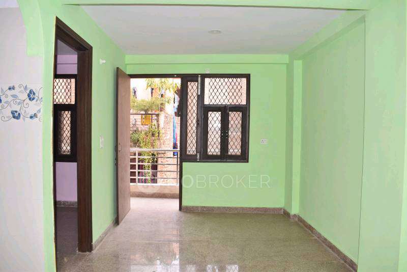 1 BHK Flat In Standalone Building   for Rent  In Sitapuri