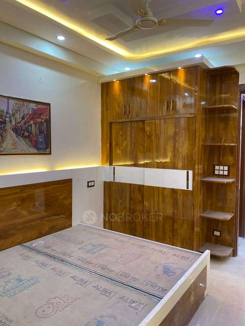 3 BHK Flat In Ravinder Apartment For Sale  In Raj Nagar