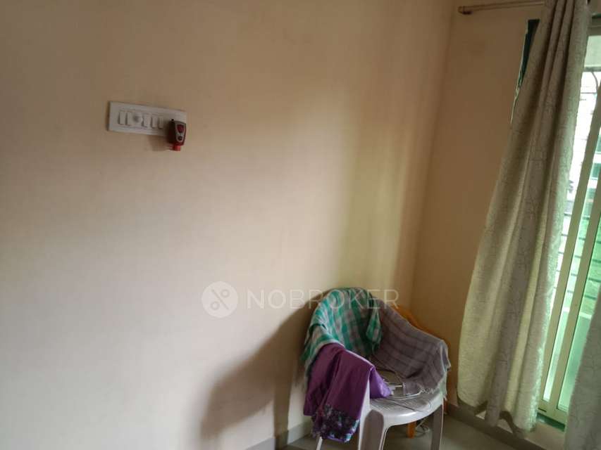 1 BHK Flat In Deep Aashish Co-op Hsg Ltd For Sale  In Hendre Pada