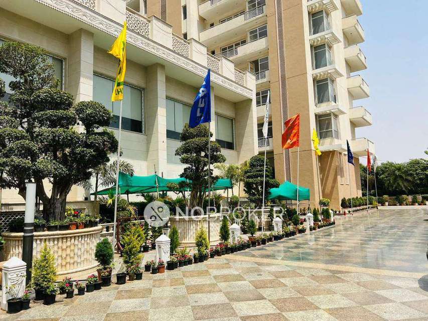 2 BHK Flat In Ss The Leaf  For Sale  In Sector 85