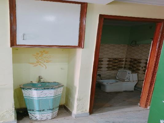 3 BHK Flat In Standalone Building  For Sale  In Bhajanpura,