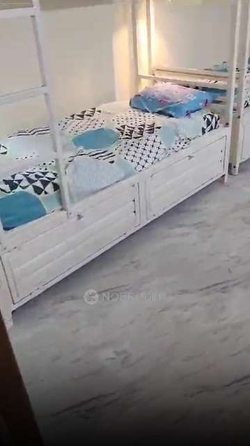 PG for Girls in Narayan Peth