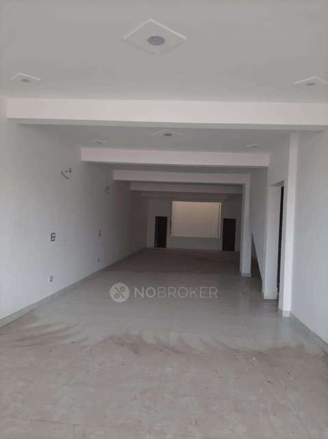 Commercial Property in Sector 15a, Faridabad for Rent 