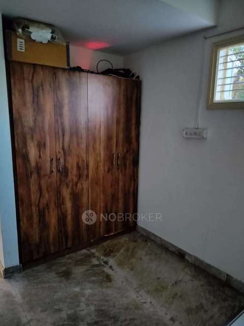 1 RK Flat In Sb for Rent  In Razack Palya