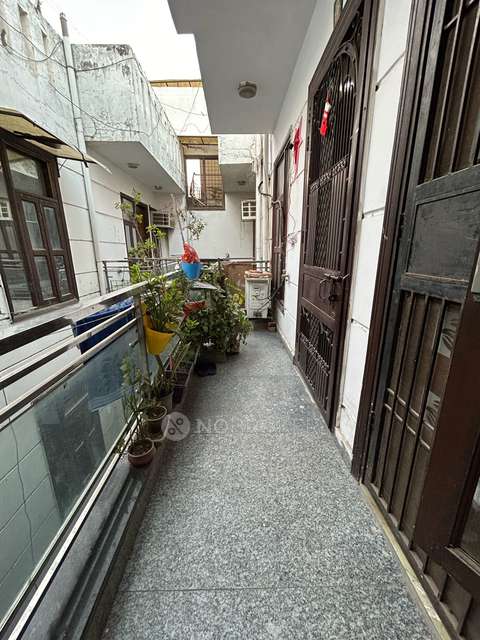 1 BHK Flat In Ashram  For Sale  In Sidhartha Nagar