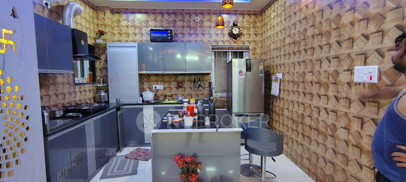 4+ BHK House For Sale  In Balanagar