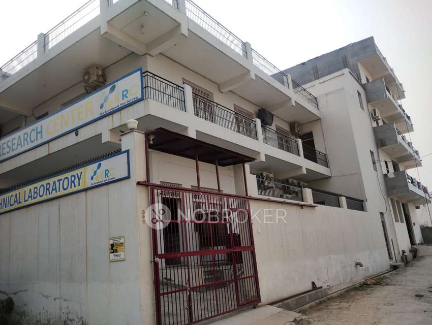 Godown/Warehouse in Sector 167, Noida for Rent 
