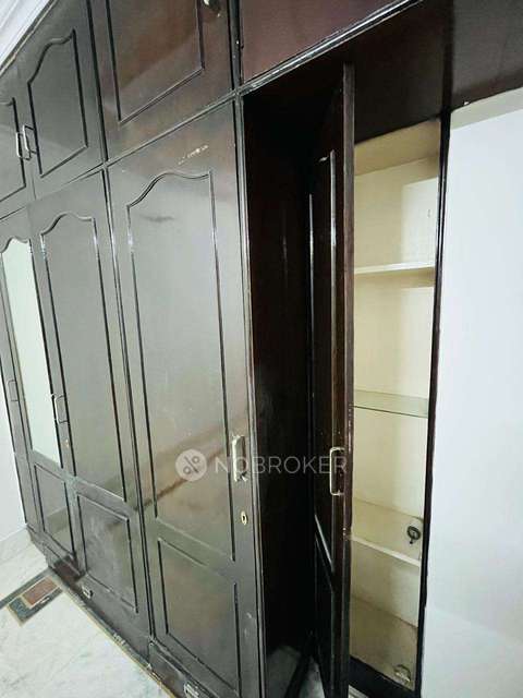 2 BHK Flat For Sale  In Shalimar Bagh