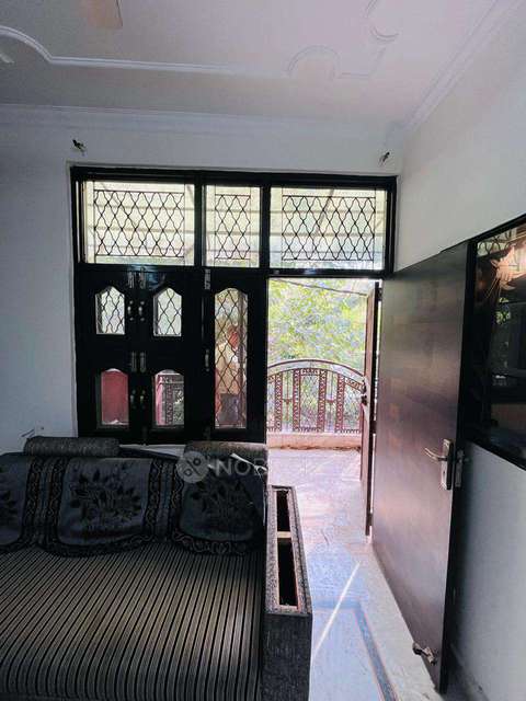 2 BHK Flat For Sale  In Shalimar Bagh