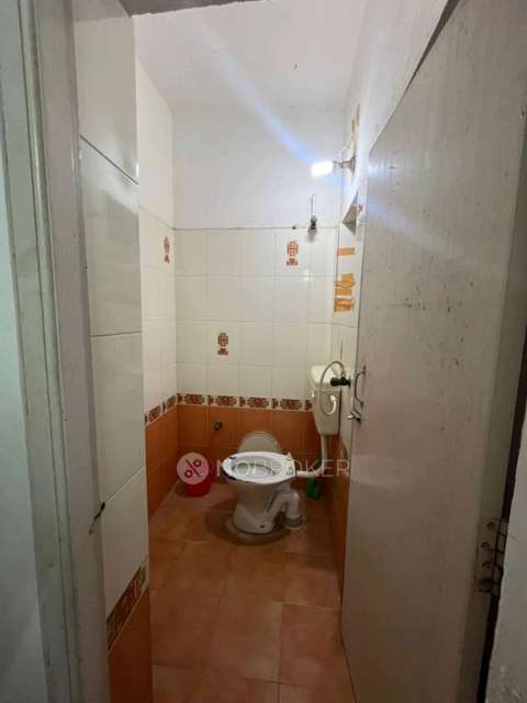 2 BHK Flat In Maple Towers For Sale  In Virugambakkam