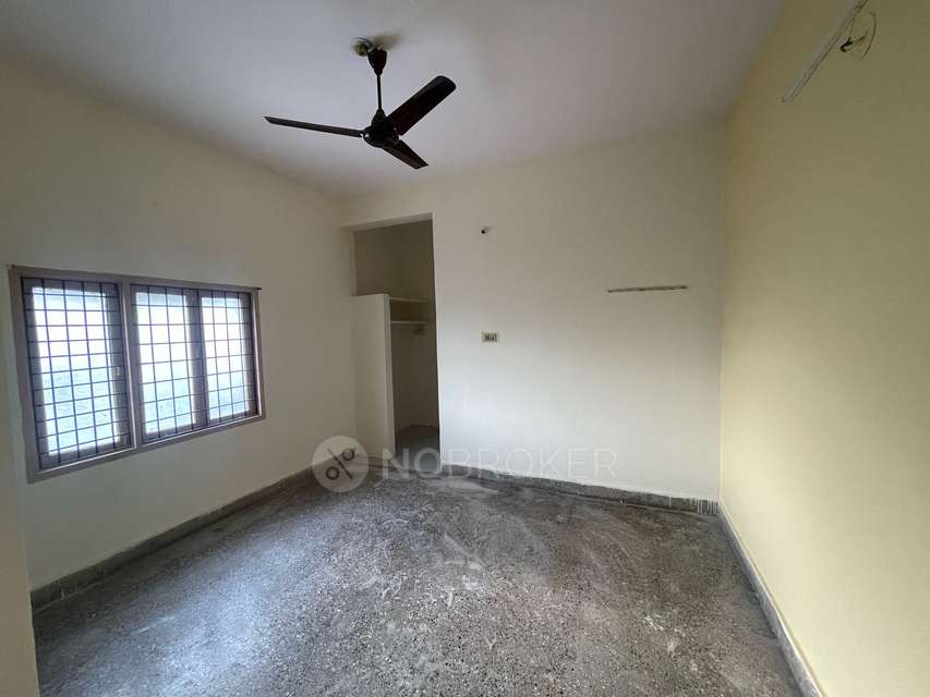 2 BHK Flat In Anurag Appartment For Sale  In Begumpet