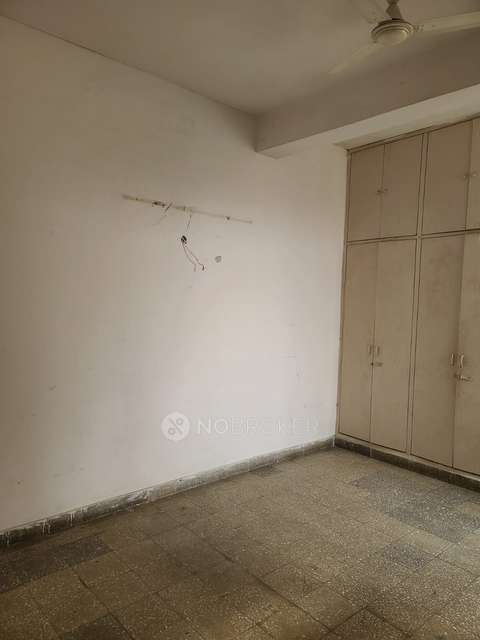 4+ BHK Flat In Arun Vihar For Sale  In Sector 37