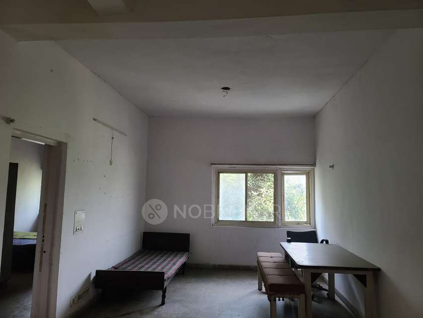 4+ BHK Flat In Arun Vihar For Sale  In Sector 37