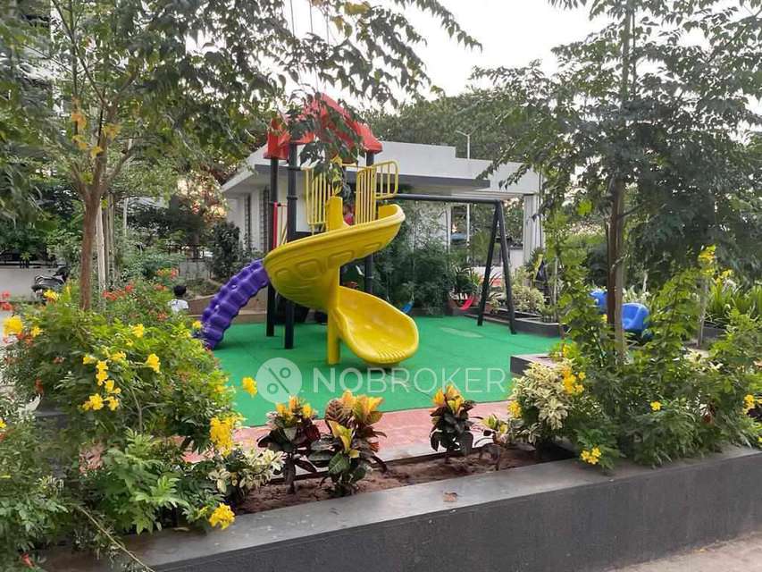 1 BHK Flat In Polence Luxuria  For Sale  In Hadapsar 