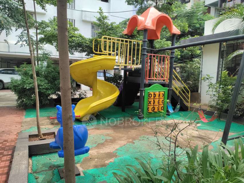 1 BHK Flat In Polence Luxuria  For Sale  In Hadapsar 