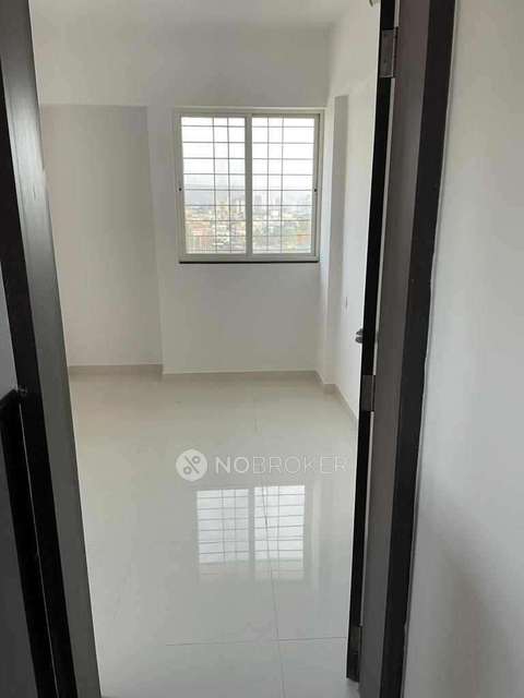 1 BHK Flat In Polence Luxuria  For Sale  In Hadapsar 