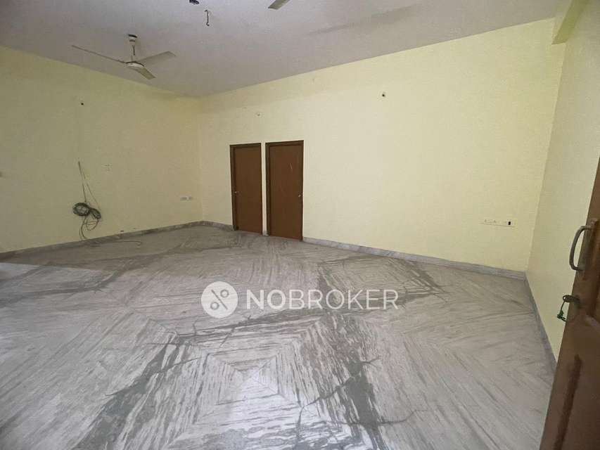 3 BHK Flat In Habib Building For Sale  In Shaikpet