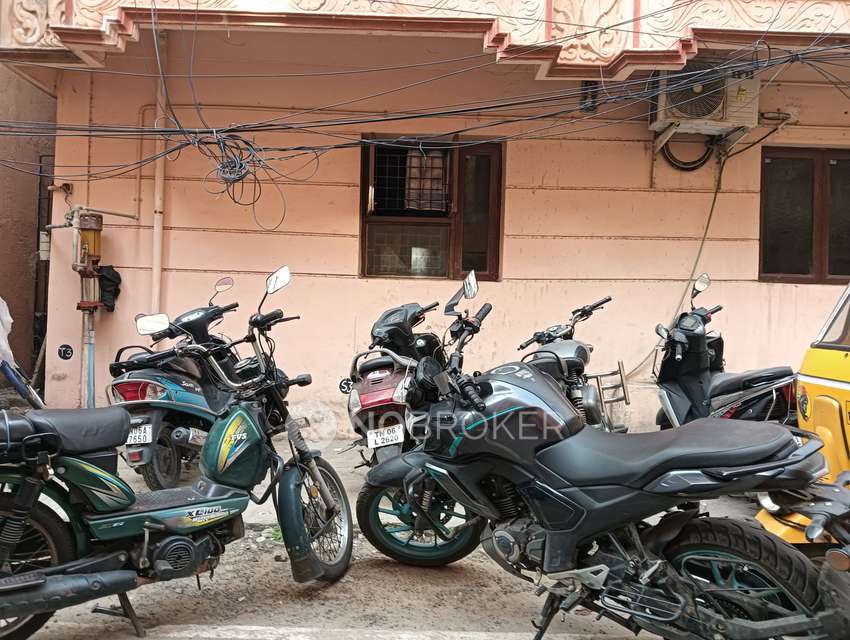 2 BHK Flat In Dkc Castle For Sale  In Triplicane 