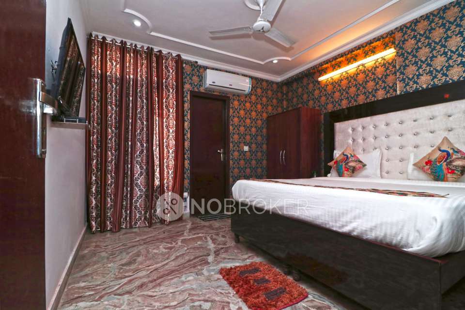 PG for Boys in Mahipalpur, 