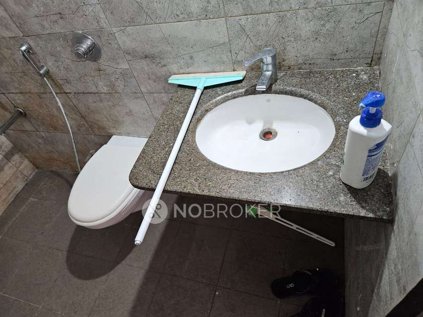 2 BHK Flat In Amanora Park Town for Rent  In Hadapsar