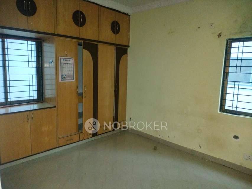 2 BHK Flat In Pristine Place for Rent  In Gajularamaram