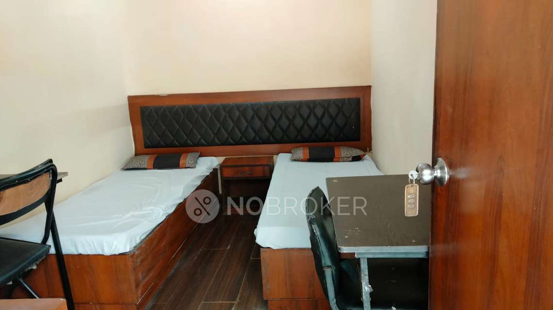 PG for Girls in  Karol Bagh