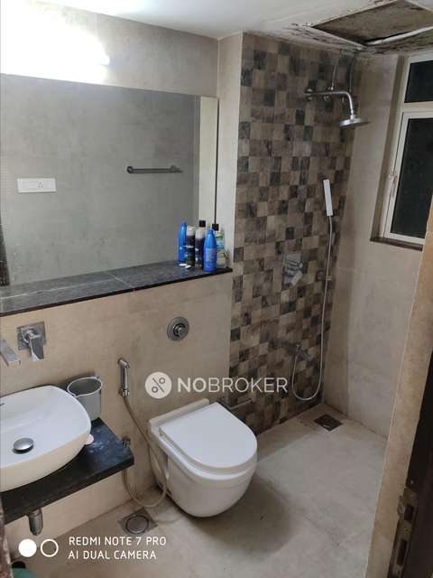 1 BHK Flat In Omkar Meridia For Sale  In Kurla West