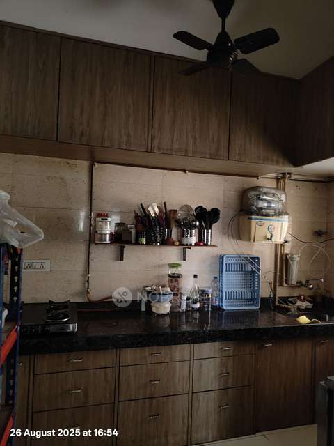 3 BHK Flat In Sunrise Tower Malad East For Sale  In Malad East