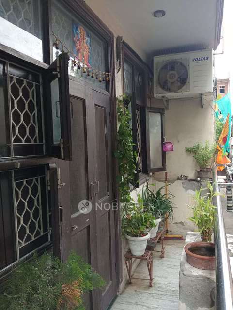 2 BHK Flat In Sb For Sale  In Yamuna Vihar Rd