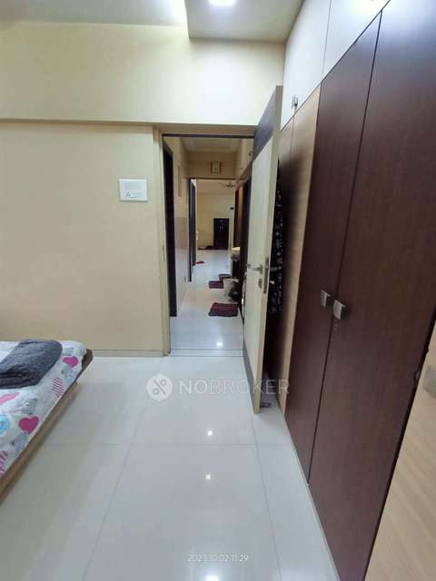 2 BHK Flat In Shree Complex For Sale  In Borivali West