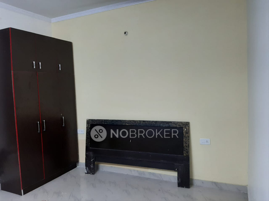 1 BHK Flat In Standalone Building  for Rent  In Sector 46