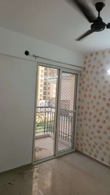 2 BHK Flat In Prateek Grand City, Siddharth Vihar For Sale  In Siddharth Vihar