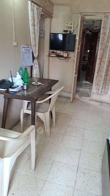 1 BHK Flat For Sale  In Tardeo