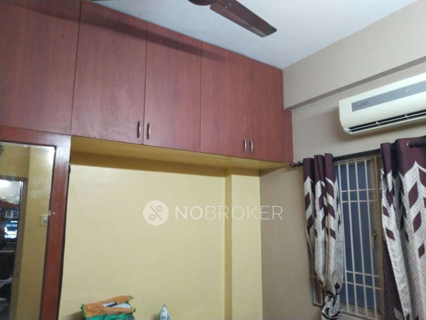 3 BHK Flat In Kavery Apartments For Sale  In Vadapalani